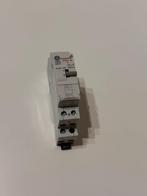 Elfa+ relais 48V ac of 24V dc 686010, Doe-het-zelf en Bouw, Ophalen, Zo goed als nieuw