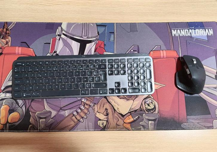 Logitech MX Keys S Clavier sans fil rechargeable USB C, Computers en Software, Toetsenborden, Zo goed als nieuw, Azerty, Draadloos