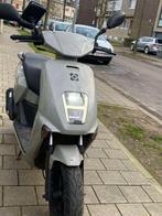 AGM QUBE scooter 50cc klasse b, Utilisé, Enlèvement ou Envoi