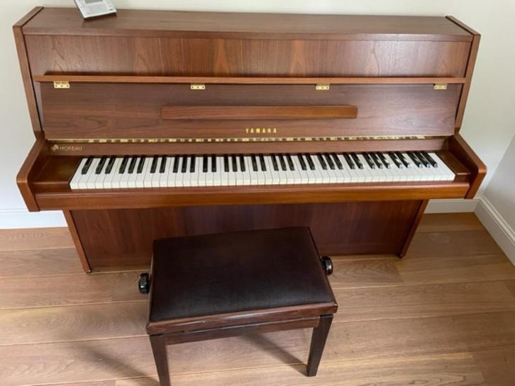Piano Yamaha M5J, Muziek en Instrumenten, Piano's, Zo goed als nieuw, Piano, Bruin, Ophalen