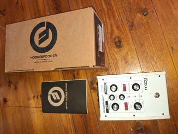 Moog Moogerfooger effecten en flightcase beschikbaar voor biedingen