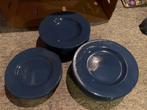 Lot Carrefour donkerblauwe aardewerken borden 19 stuks, Overige materialen, Bord(en), Gebruikt, Effen