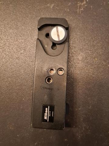 Nikon AH-3 Tripod adapter beschikbaar voor biedingen