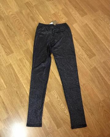 Mooie nieuwe zwarte legging met glitters meisjes  beschikbaar voor biedingen