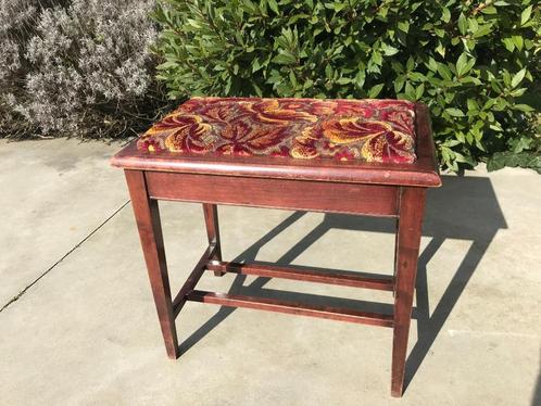 Charmant beuken bankje met nieuwe stoffen zitting, Antiek en Kunst, Antiek | Meubels | Stoelen en Sofa's, Ophalen