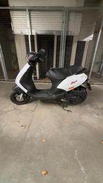 Zip IGET 50cc a-klasse, Fietsen en Brommers, Scooters | Piaggio, Zip, Nieuw, Klasse A (25 km/u), Ophalen of Verzenden