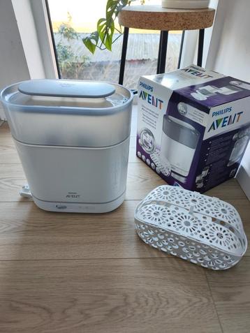 Philips Avent 4in1 sterilisator met toebehoren en verpakking beschikbaar voor biedingen