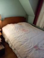 Gratis 2 peroonsbed met bijpassende  kleerkast, Huis en Inrichting, Kasten | Kleerkasten, Ophalen, Gebruikt