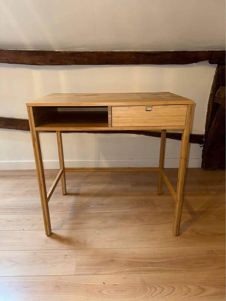 bureau, Huis en Inrichting, Bureaus, Zo goed als nieuw, Bureau, Ophalen