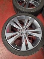 Originele Mercedes Cla velgen 18" met winterbanden, Autos : Pièces & Accessoires, Pneus & Jantes, Enlèvement, Pneus hiver, Jante(s)