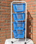 § etagere  avec 4 paniers sur roulette, Maison & Meubles, Enlèvement ou Envoi, Comme neuf