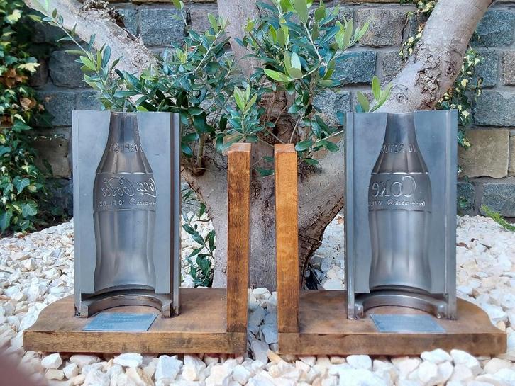 Coca Cola Boeken steunen Gietmallen Uniek, Verzamelen, Merken en Reclamevoorwerpen, Zo goed als nieuw, Gebruiksvoorwerp, Ophalen