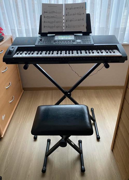 Medeli a 810, Muziek en Instrumenten, Keyboards, Zo goed als nieuw, Medeli, Ophalen