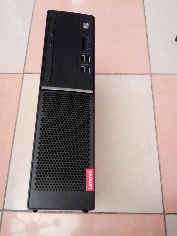 Lenovo ThinkCentre V520S MT-pc, Computers en Software, Desktop Pc's, Zo goed als nieuw, 3 tot 4 Ghz, SSD, 8 GB, Ophalen