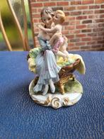 porseleinen capodimonte beeld moeder en kind, Verzamelen, Ophalen, Gebruikt