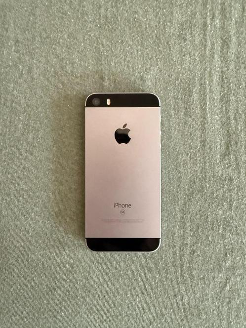 Apple iPhone SE - gris/Space Gray - 4G LTE - 64 GB, Telecommunicatie, Mobiele telefoons | Apple iPhone, Refurbished, 64 GB, Zonder abonnement
