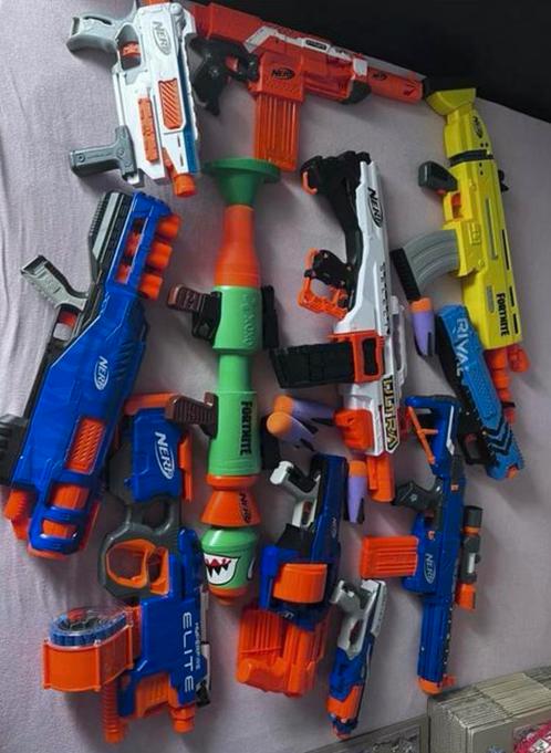 Nerf gun collection- no darts for most guns- no modded guns, Kinderen en Baby's, Speelgoed | Buiten | Actiespeelgoed, Zo goed als nieuw