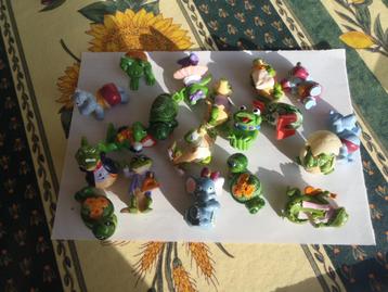 1 set van 19 Ferrero-figuren beschikbaar voor biedingen
