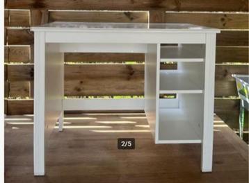 Bureau beschikbaar voor biedingen