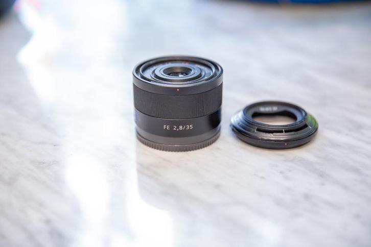 Sony 35mm lens FE 2.8 ZEISS, Audio, Tv en Foto, Foto | Lenzen en Objectieven, Gebruikt, Standaardlens, Ophalen