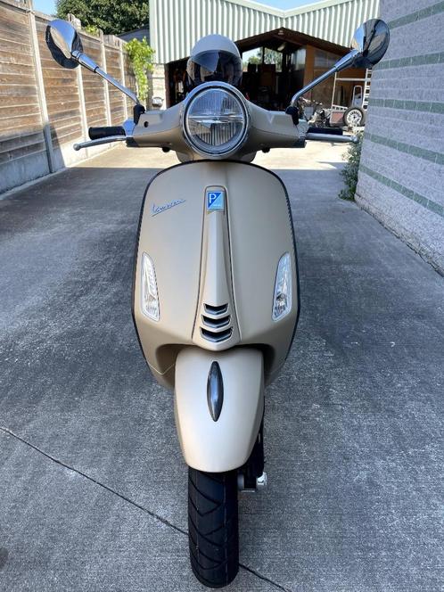 Vespa Primavera 125 sport E4 zo goed als nieuw, Fietsen en Brommers, Scooters | Vespa, Zo goed als nieuw, Vespa S, Benzine, Ophalen