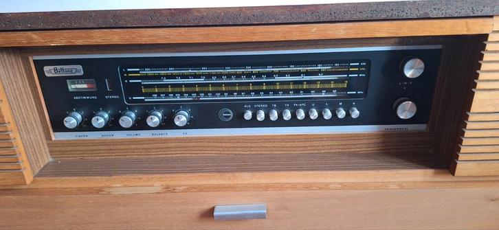 Meuble radio vintage retro, Antiquités & Art, Antiquités | Meubles | Chaises & Canapés, Enlèvement