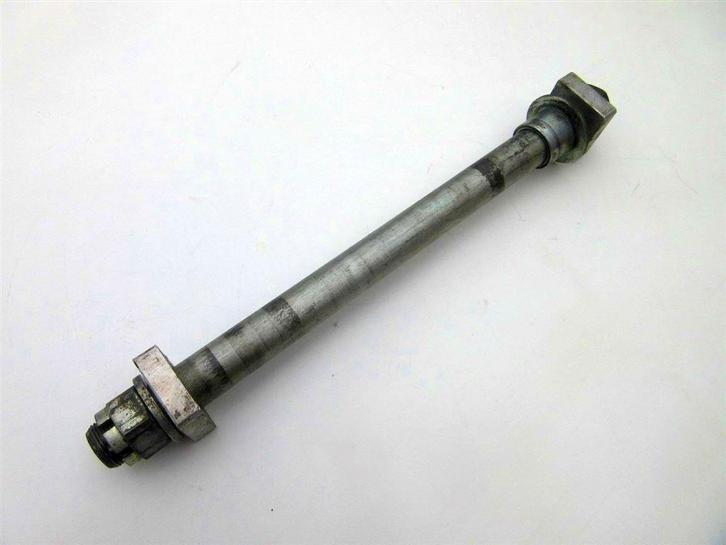 Kawasaki ZX7R achterwiel as ZX 7R achteras wielas ZX 7 R ZX7, Motos, Pièces | Kawasaki, Utilisé, Enlèvement ou Envoi