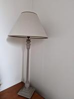 Lampes de salon, Enlèvement