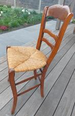 Oude stoel met rieten zitting gerenoveerd, Ophalen of Verzenden