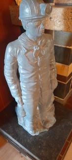 Beeld Mijnwerker, Ophalen, Zo goed als nieuw