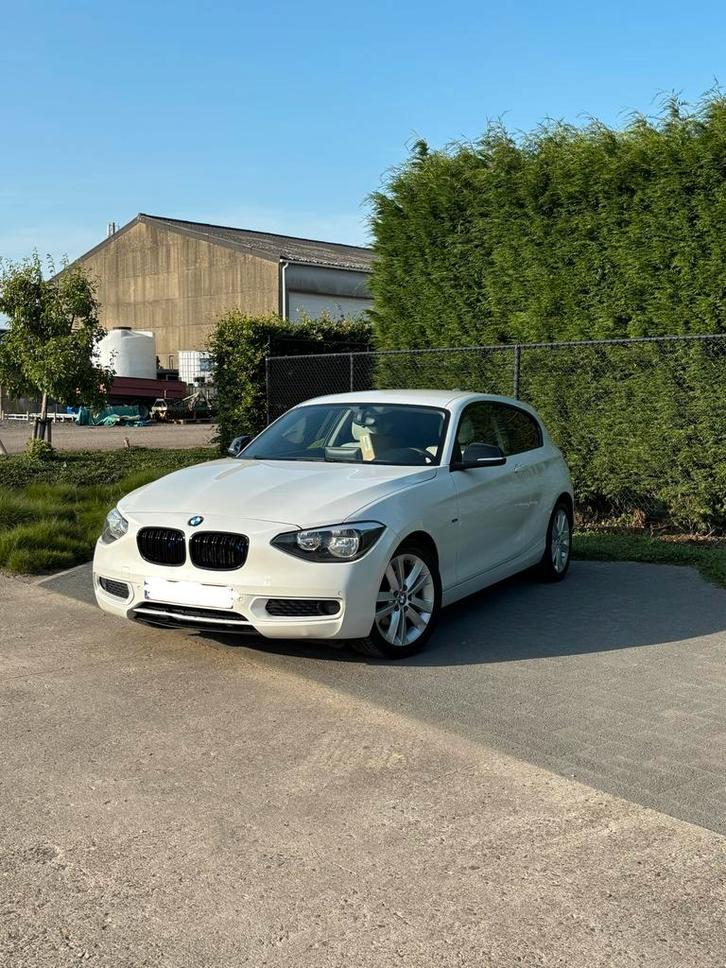 BMW 116d AUTOMAAT, Auto's, BMW, Particulier, 1 Reeks, ABS, Achteruitrijcamera, Airbags, Airconditioning, Android Auto, Apple Carplay