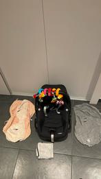 Maxi cosi peble (noir) avec jouets et 2 housses lavables, Enfants & Bébés, Comme neuf, Enlèvement ou Envoi