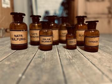 Oude apothekerspotten glas apotheek - 25 stuks beschikbaar voor biedingen