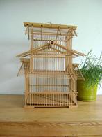 Vintage pagode bamboe en hout vogelkooi decoratief, Antiek en Kunst, Ophalen