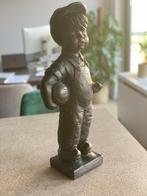 Decoratief beeld jongen met voetbal, Ophalen, Gebruikt, Mens