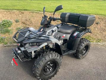 Quad 500cc 4x4 avec treuil et coffre arriere beschikbaar voor biedingen