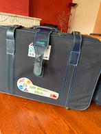 2 dezelfde koffers, passen in elkaar, Ophalen, Zo goed als nieuw
