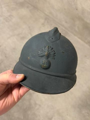 Wo1 Franse infanterie helm met kinriem beschikbaar voor biedingen