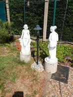 2 mooie romeinse beelden op beton voet., Tuin en Terras, Tuinbeelden, Ophalen, Zo goed als nieuw, Beton