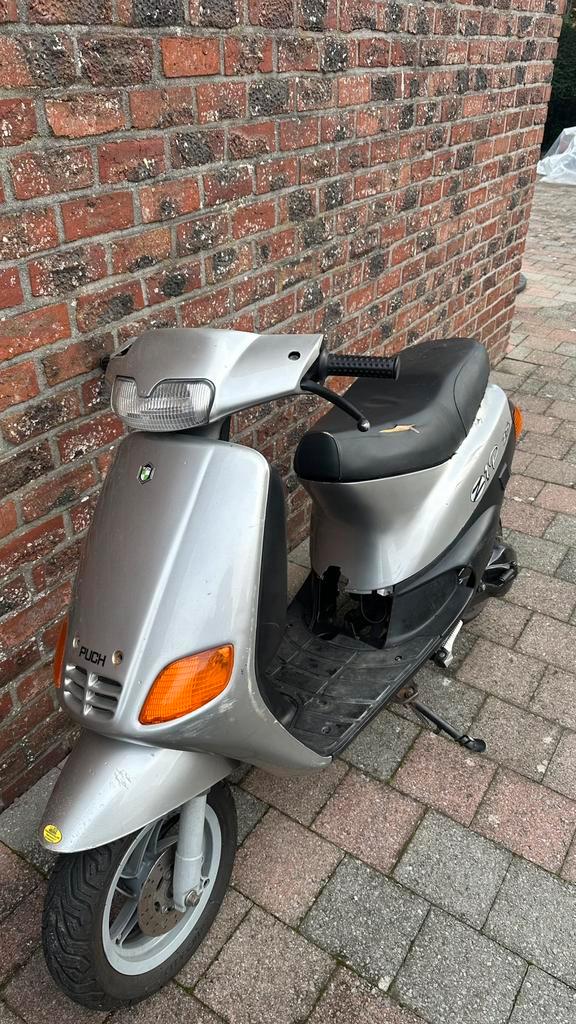 Piaggio zip type 3, Fietsen en Brommers, Scooters | Piaggio, Zo goed als nieuw, Zip, Ophalen