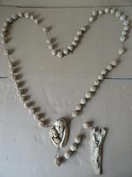 Grote rozenkrans vintage rozenkrans 160cm kunsthars 1970, Ophalen of Verzenden, Zo goed als nieuw, Overige typen, Christendom | Katholiek