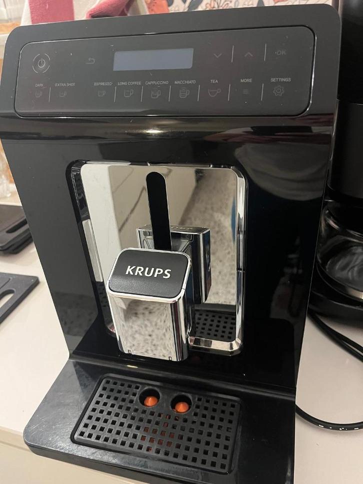 Krups Evidence, Elektronische apparatuur, Koffiezetapparaten, Gebruikt, Koffiebonen, Espresso apparaat, 2 tot 4 kopjes, Afneembaar waterreservoir