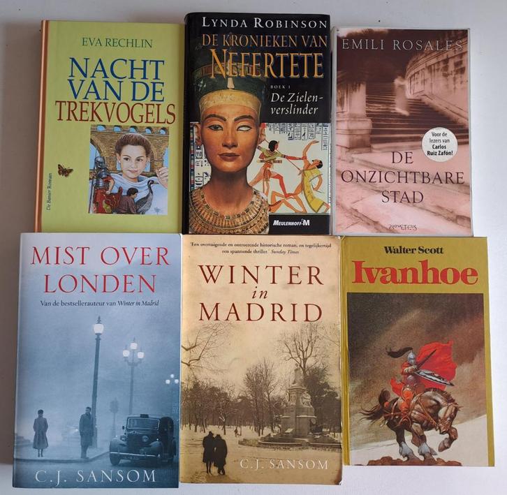 Historische romans (2), Boeken, Historische romans, Gelezen, Ophalen of Verzenden