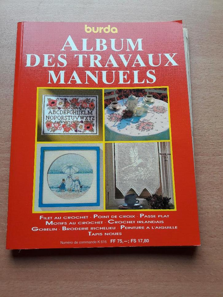 album des travaux manuels burda, Livres, Journaux & Revues, Comme neuf, Magazine féminins, Enlèvement ou Envoi
