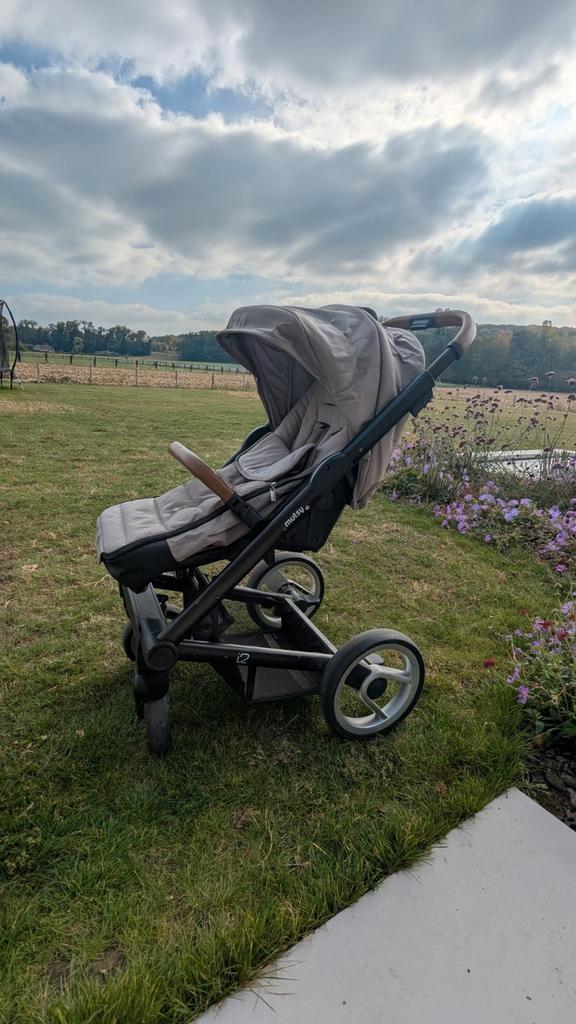 Mutsy i2 stevige buggy incl voetenzak en Maxi-Cosi adaptors, Enfants & Bébés, Buggys, Utilisé, Autres marques, Couverture pieds