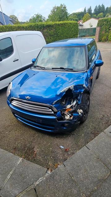 Mini cooper d r56 schadewagen beschikbaar voor biedingen