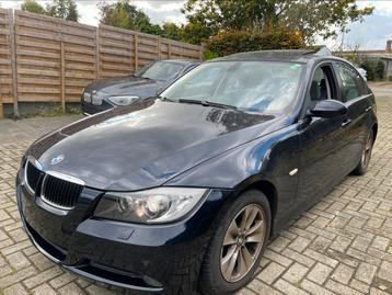 BMW 318i Automaat - Xenon - Open dak - Keyless - Full Option beschikbaar voor biedingen