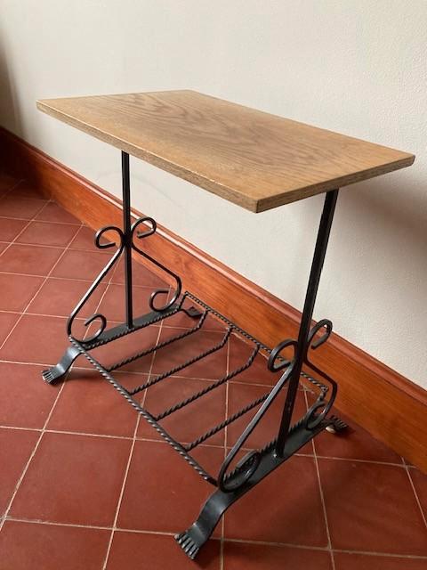 2 bijzettafels – hout & smeedijzer, Maison & Meubles, Tables | Tables d'appoint, Bois, Enlèvement