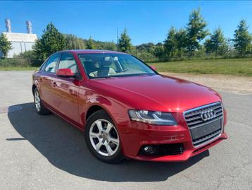 Audi A4 1.8T  *AUTOMATIQUE * ESSENCE * 2010* beschikbaar voor biedingen