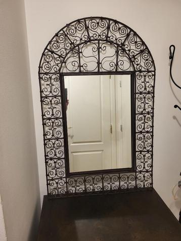 Grand miroir en fer forgé, hyper décoratif  beschikbaar voor biedingen